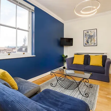Apartment Shambles In The Centre Of York, Sleeps 16 *
