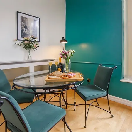 Apartmán Shambles In The Centre Of York, Sleeps 16 *