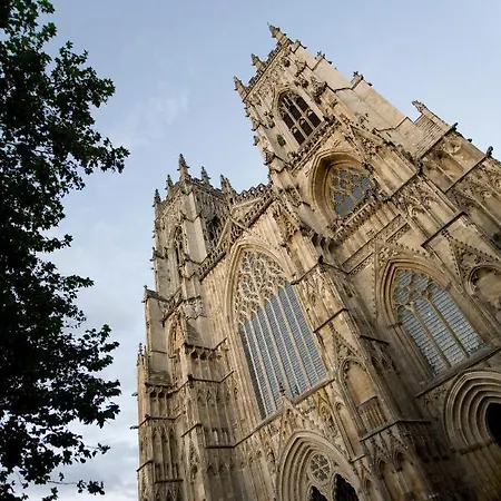 Apartment Shambles In The Centre Of York, Sleeps 16