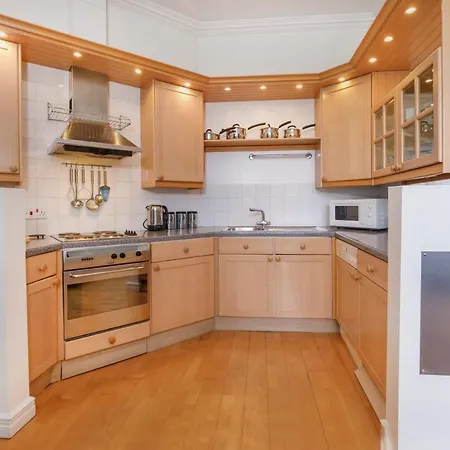 Apartamento Shambles In The Centre Of York, Sleeps 16 *