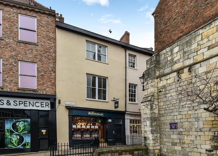アパート Shambles In The Centre Of York, Sleeps 16