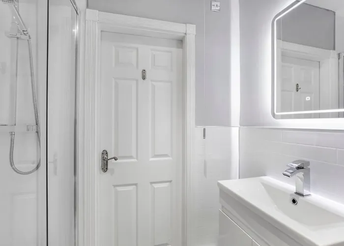 Shambles In The Centre Of York, Sleeps 16 ヨーク