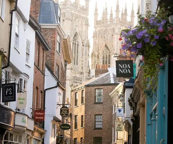 アパート Shambles In The Centre Of York, Sleeps 16
