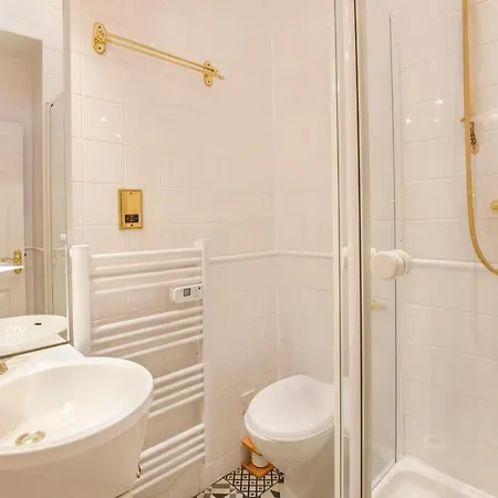 Shambles In The Centre Of York, Sleeps 16 요크